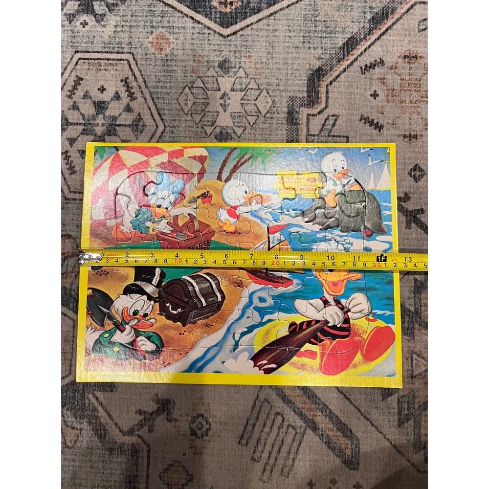 Vintage Jaymar Disney Interlocking Picture Puzzle Donald Duck & Family Beach Day